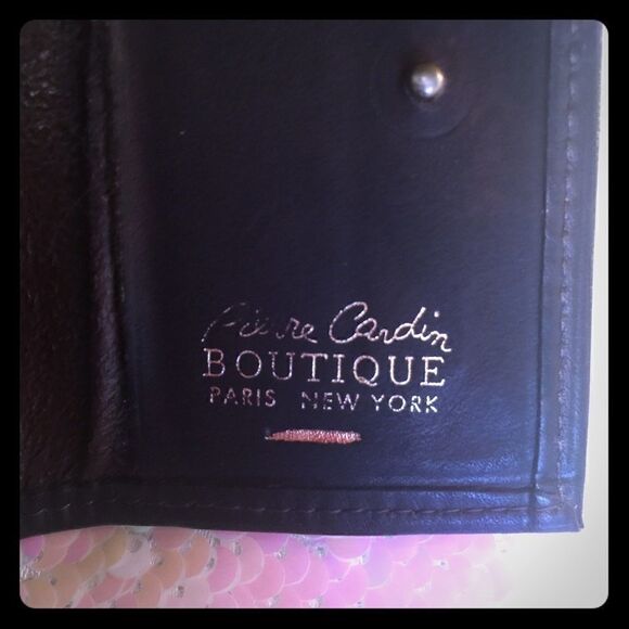 Vintage Pierre Cardin Grenelle Cowhide Key Holder! - Picture 5 of 8